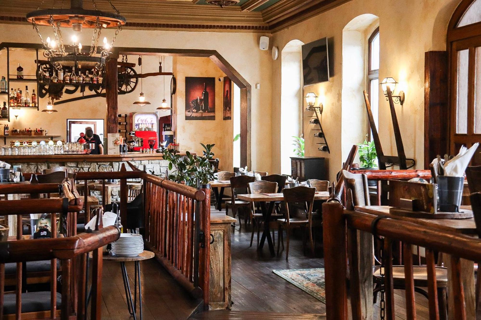 Hotel U Simla Karlovy Vary Bagian luar foto